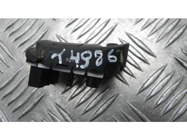 Мултифункционный включатель управления / ручка