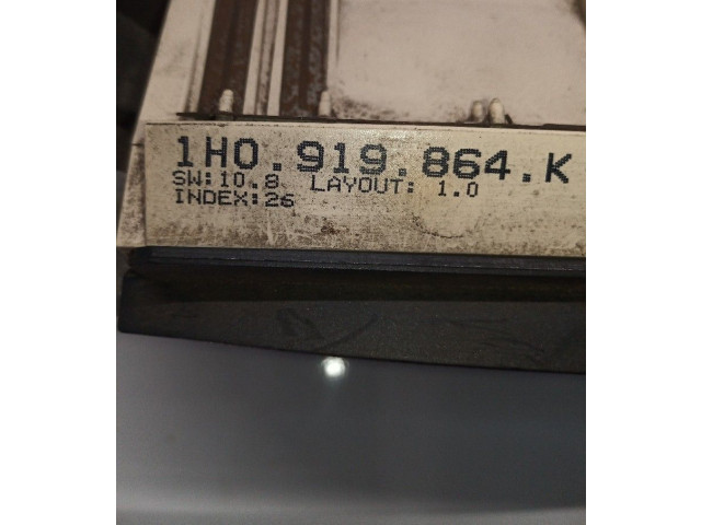 Панель приборов 1H0.919.864.K Volkswagen Golf III
