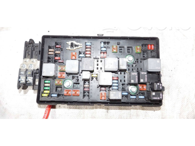 Pojistková skříňka 96982039 Chevrolet Corsa 2009