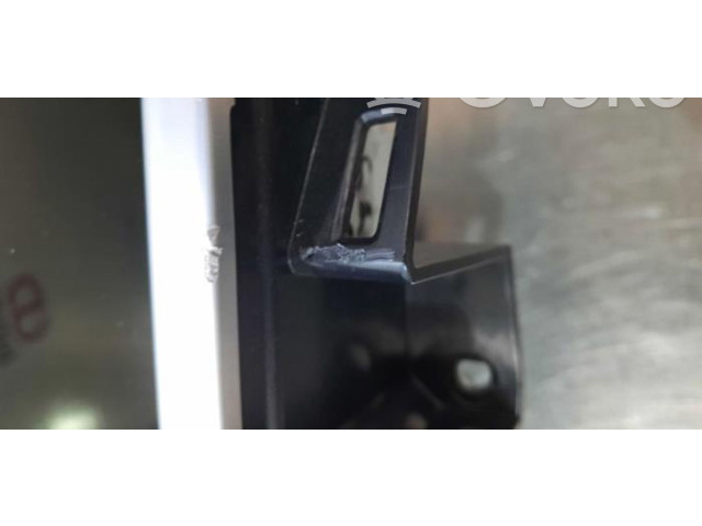 Дисплей 104500603B Tesla Model S