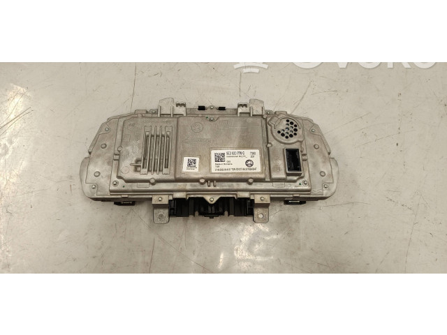 Панель приборов 5e3920770c Skoda Octavia Mk4