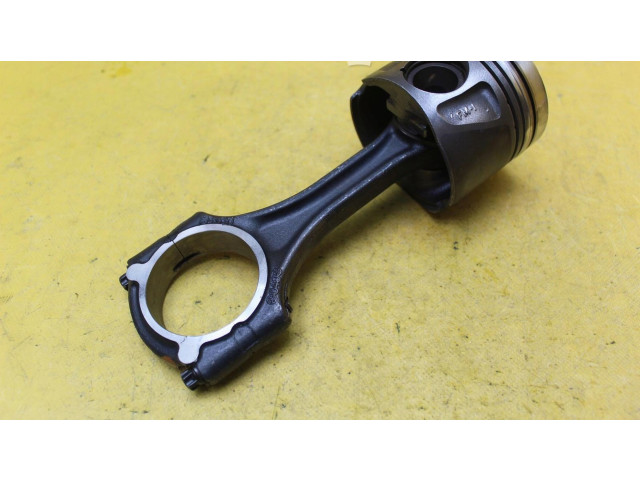 Píst Mercedes-Benz A W169