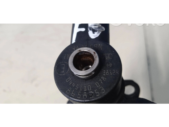 Форсунка 8658353 Volvo V70