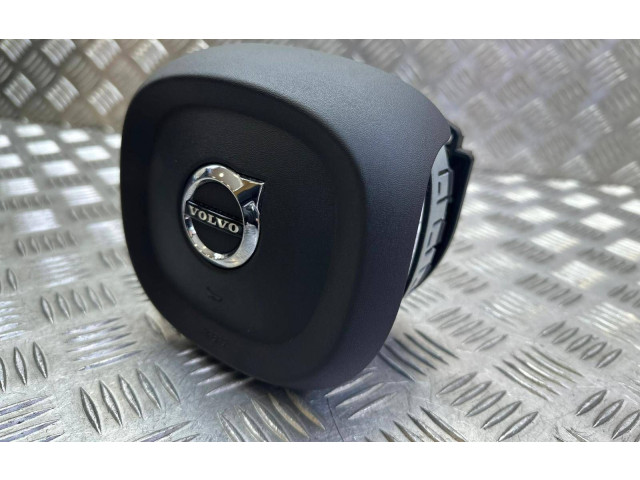 Подушка безопасности водителя 39834785   Volvo S90, V90