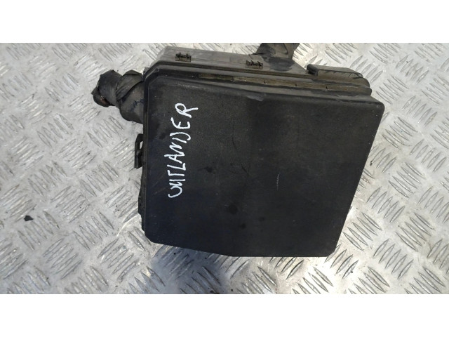 Блок предохранителей 8565A024 Mitsubishi Outlander