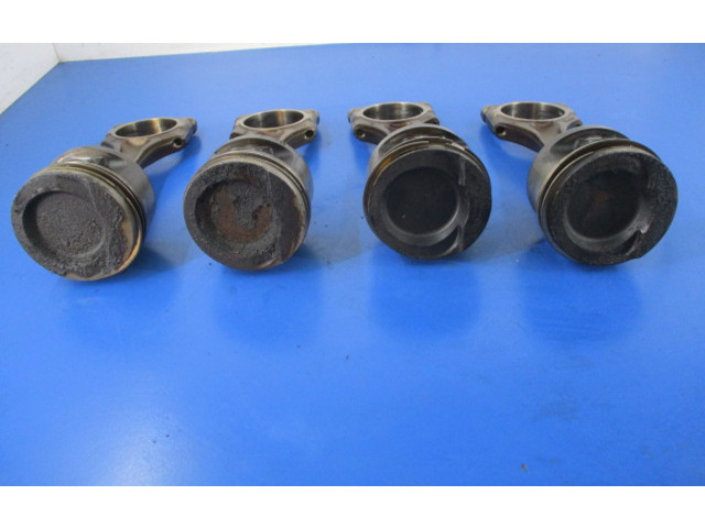 Píst    Seat Toledo II (1M)    AGZ 