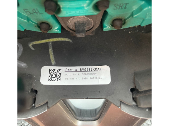 Руль Dodge Challenger - года 68172369AC, SW511289201AN