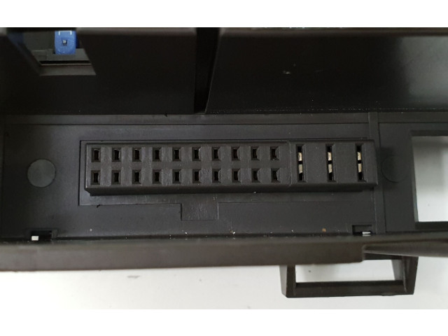 Блок предохранителей 9154971 BMW Z4 E89