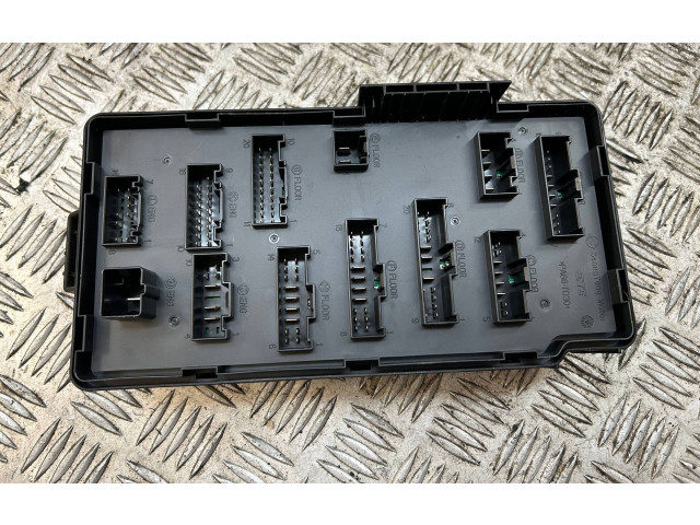 Блок предохранителей     SsangYong Rexton    