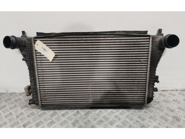 Интеркулер  1K0145803BM   Audi A3 S3 8P 