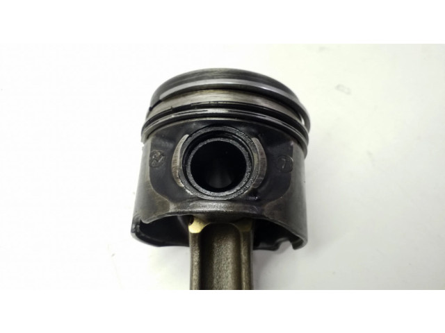  Поршень с шатуном    BMW 7 E65 E66 для дизельного двигателя 3.0