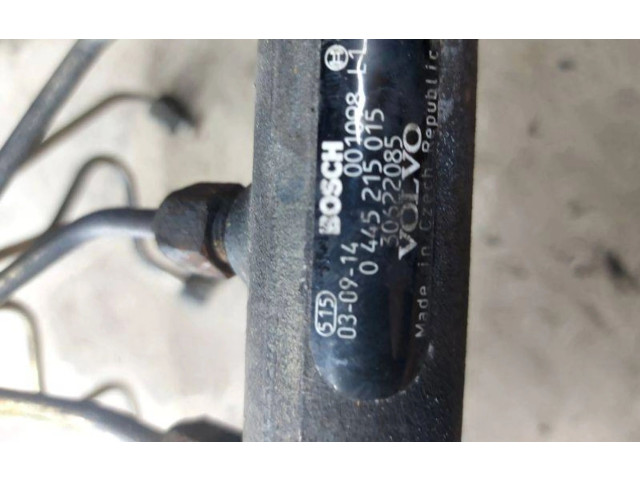 Топливная рампа 30622085, 0445215015   Volvo XC90  