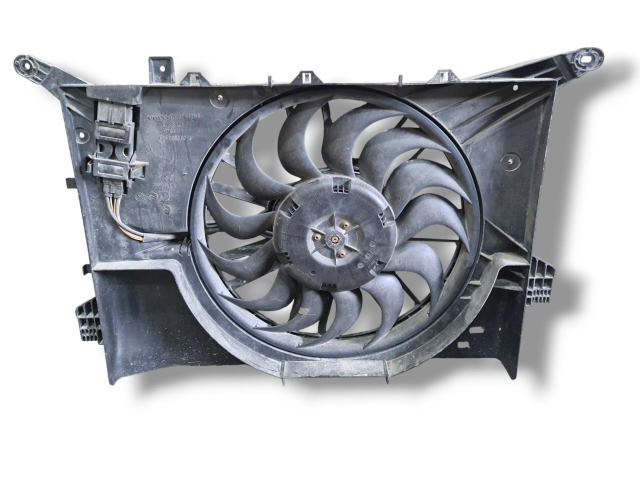 Электрический вентилятор радиаторов       Volvo V70  2005 - 2008 года   
