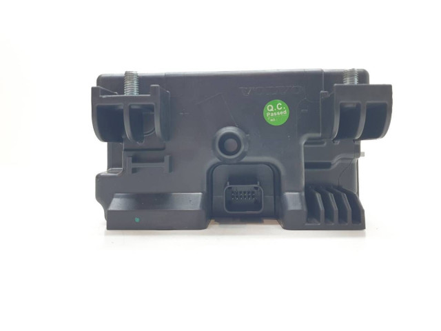 Блок комфорта 32301105   Volvo S90, V90   