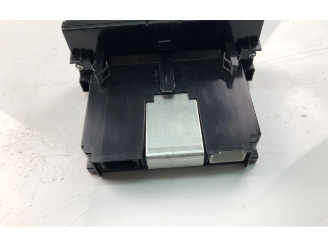 Дисплей    31268055   Volvo C30