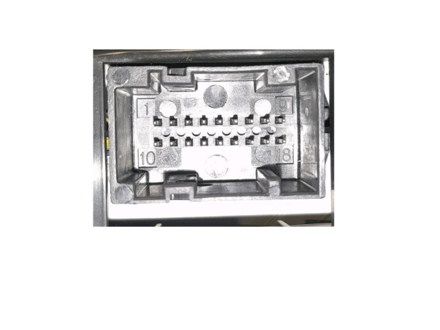 Панель приборов 503015160608 Opel Combo D