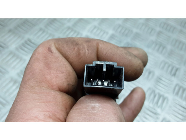 Включатель аварийных фонарей