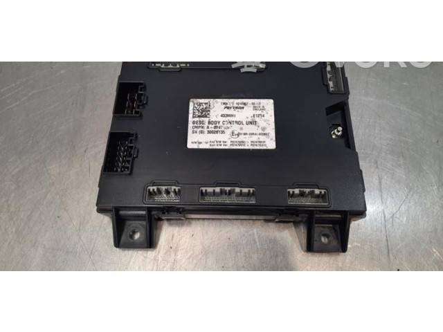 Блок комфорта 30026135, 101090700D Tesla Model S