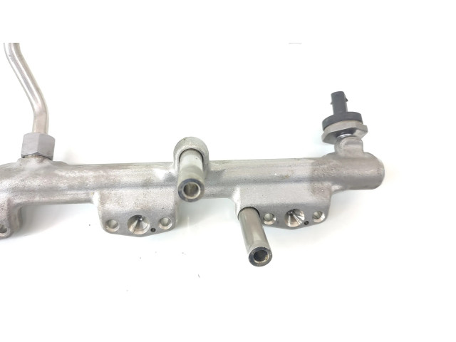 Vstřikovací lišta 8665633 BMW X2 F39 pro benzínový motor 2.0