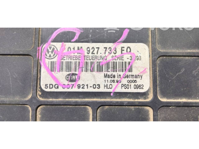 Блок управления коробкой передач 01M927733EQ, 5DG00792103   Volkswagen Golf IV