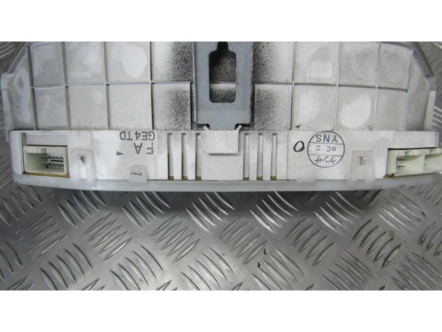 Панель приборов GE4TD   Mazda 626       