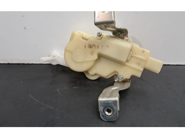 Zámek zadních dveří 69150-0D030, 691500D030 Toyota Yaris 2007