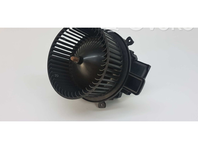 Вентилятор печки    4M1820021, 4M1820021C   Audi A4 Allroad
