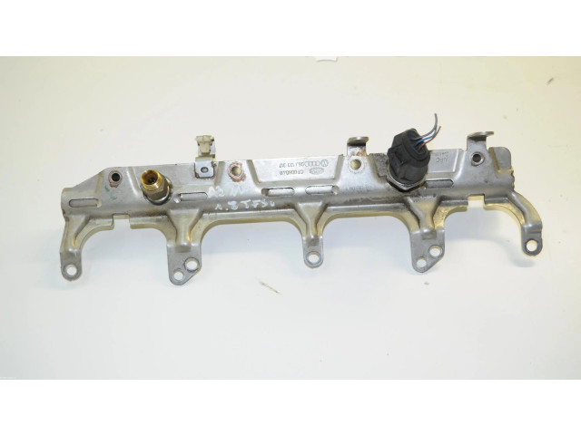 Vstřikovací lišta 06J133317 Audi A3 S3 8P