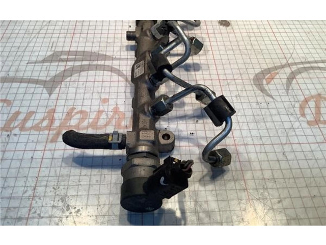 Топливная рампа 04l089b   Audi A3 S3 8V  