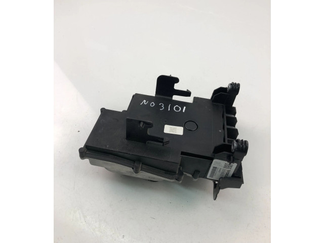 Блок управления 32300277   Volvo XC90