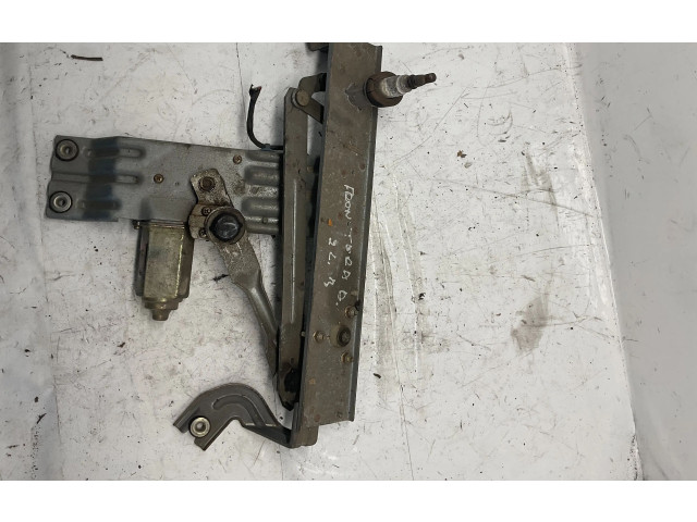 Моторчик заднего дворника Mitsubishi Pajero