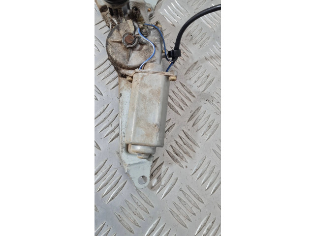 Моторчик заднего дворника     Daihatsu Feroza