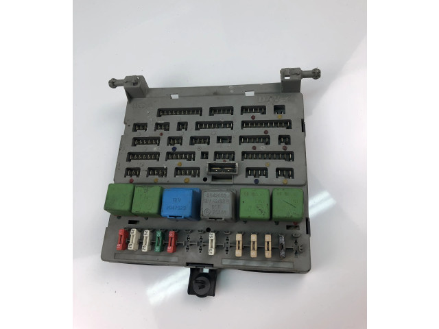 Pojistková skříňka Peugeot 309 1993