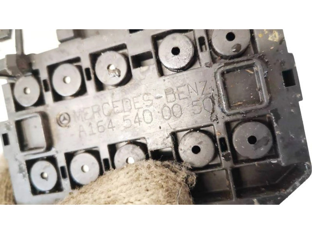 Блок предохранителей  A1645400050   Mercedes-Benz R W251    