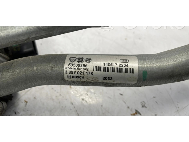 Моторчик дворников 50509396 Alfa Romeo Giulietta