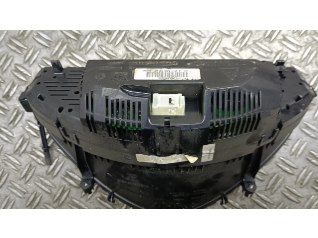 Přístrojová deska Mercedes-Benz E W211 2005