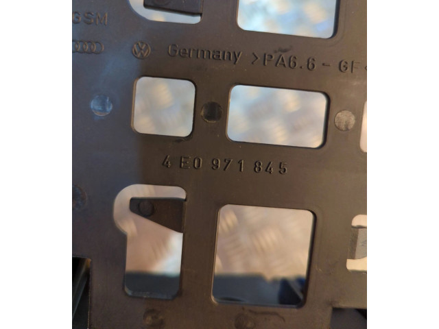   Pojistková skříňka 4E0971845   Audi A8 S8 D3 4E 2007