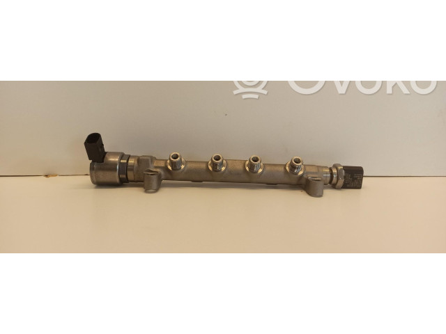 Топливная рампа 04L130764E   Volkswagen Golf VIII  