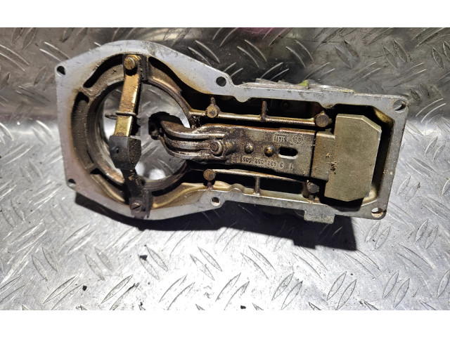 Vstřikovací lišta 0438120162, 049133353S Volkswagen Golf I