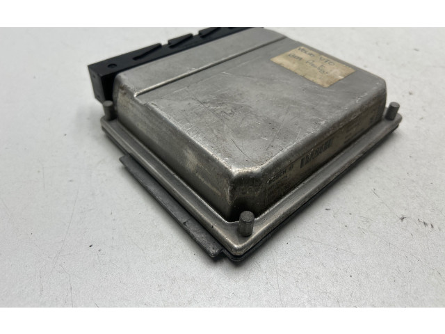 Блок управления двигателя 09470429B, 28SA3886   Volvo S70  V70  V70 XC