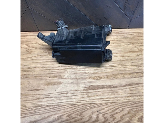 Блок предохранителей     Honda HR-V    