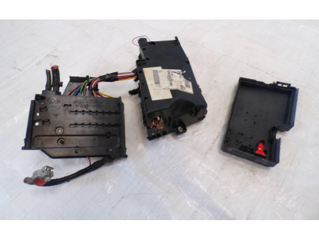 Блок предохранителей  GV4T-14K733-BMG   Ford Kuga II    