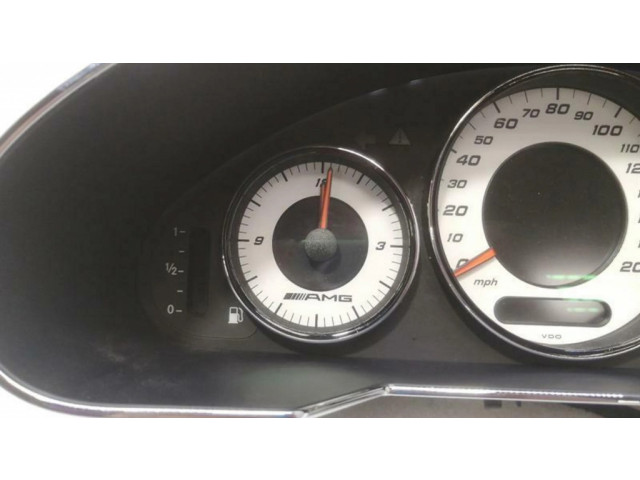 Přístrojová deska Mercedes-Benz CLS AMG C219 2005 A2195405111