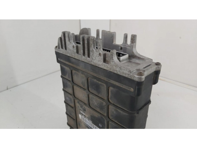 Řídící jednotka 0261200754, 357907311 Volkswagen PASSAT B3 1991