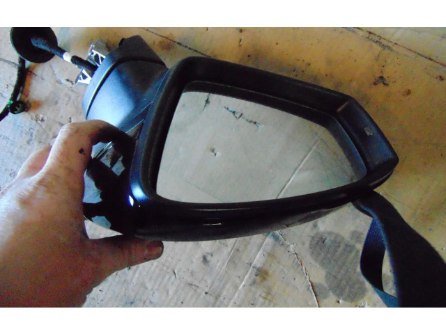 Zpětné zrcátko Volkswagen Tiguan 2016