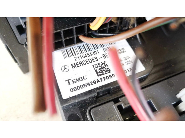   Pojistková skříňka 2115454301   Mercedes-Benz CLS C219 2006