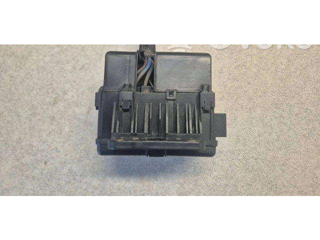 Vstřikovač 8266042020, 9098702025 Toyota Land Cruiser (J120)