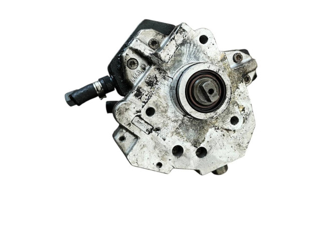 Топливная рампа 0445010043, 8689590   Volvo V70  