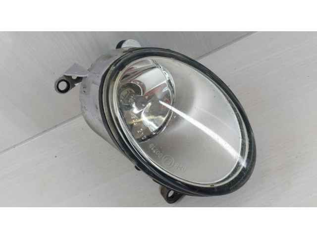 Передняя противотуманная фара