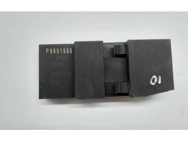 Блок управления P8691998, 071103E Volvo S60
